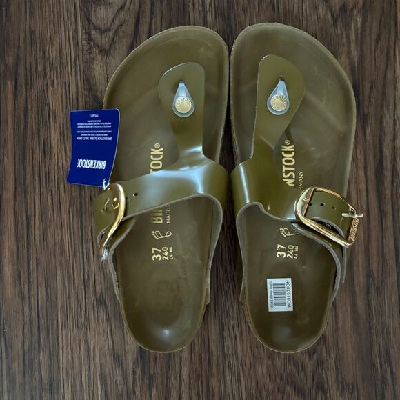 Birkenstock | Big Buckle Gizeh Sandals - Picture 6 of 6